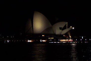 OperaHouseAtNight